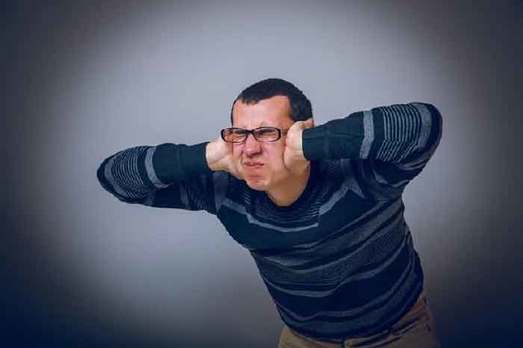 Positive and Negative Effects of White Noise on the Brain